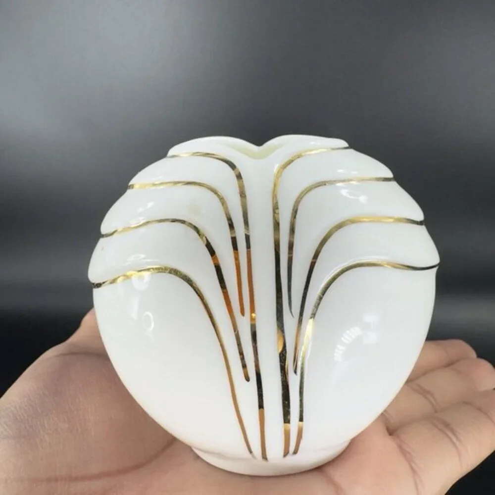 Vintage 1980s Y H Taiwan Fine Bone China Small Vase Vessel Gold Painted Vase VTG